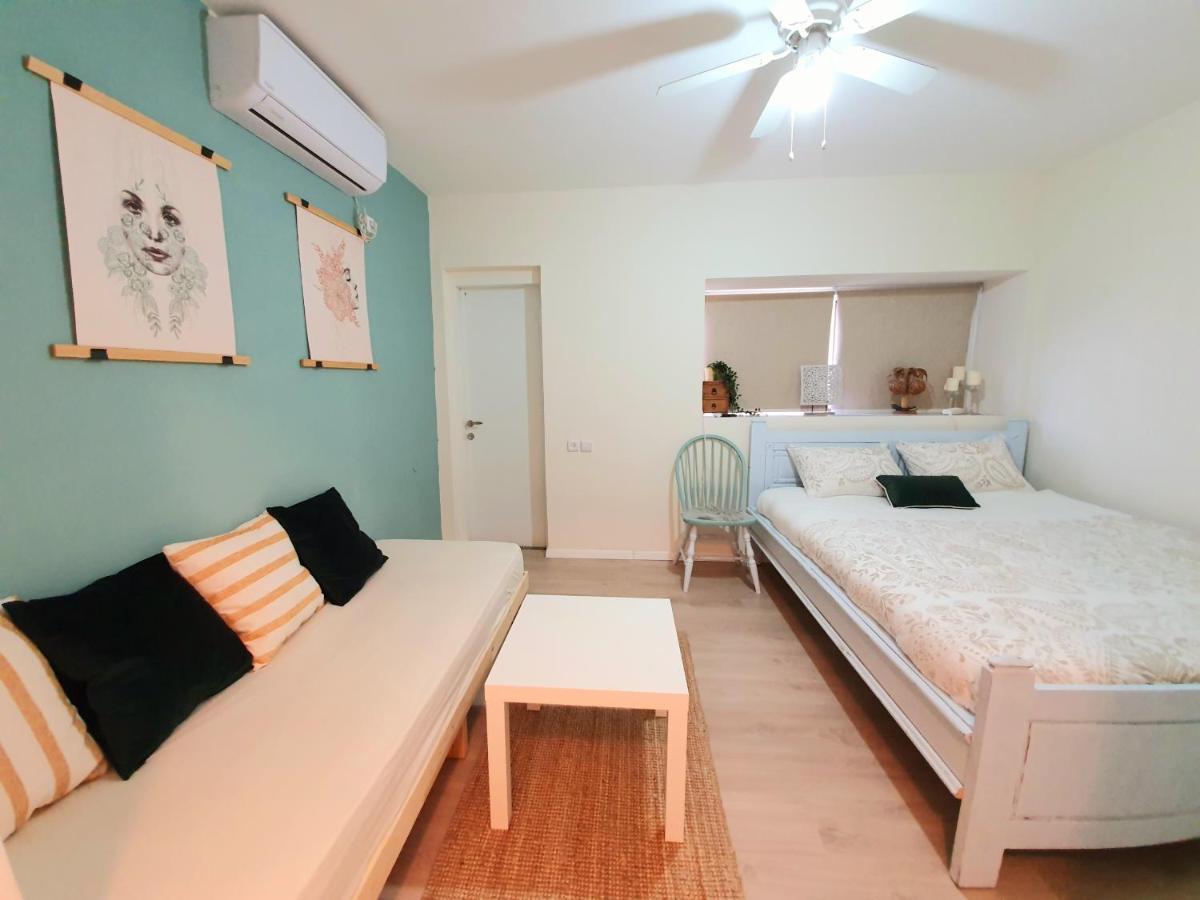 Sunshine Suite Boutique Only 5 Min Walk To The Beach - By Seaelo Ейлат Екстериор снимка