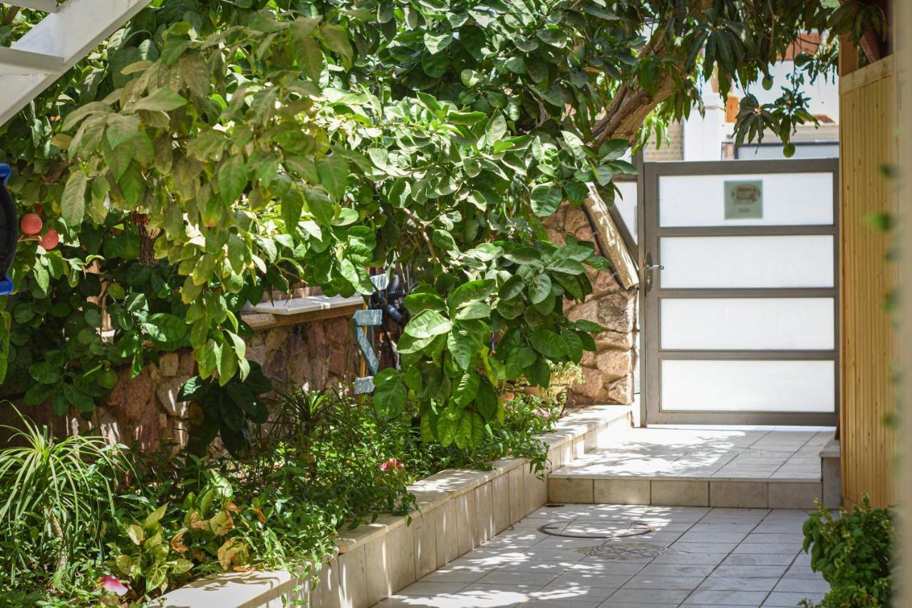 Sunshine Suite Boutique Only 5 Min Walk To The Beach - By Seaelo Ейлат Екстериор снимка